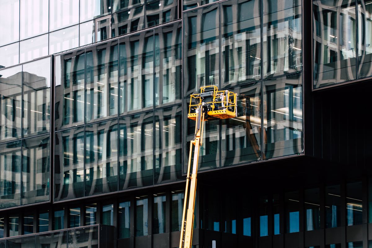 Facility Management vs. Hausmeisterservice